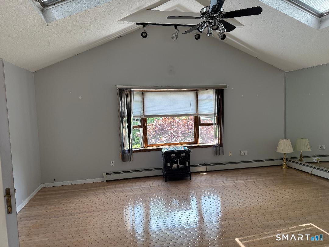 54 Sorensen Road West Haven CT 06516