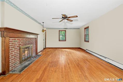 2 Green Valley Drive Simsbury CT 06070