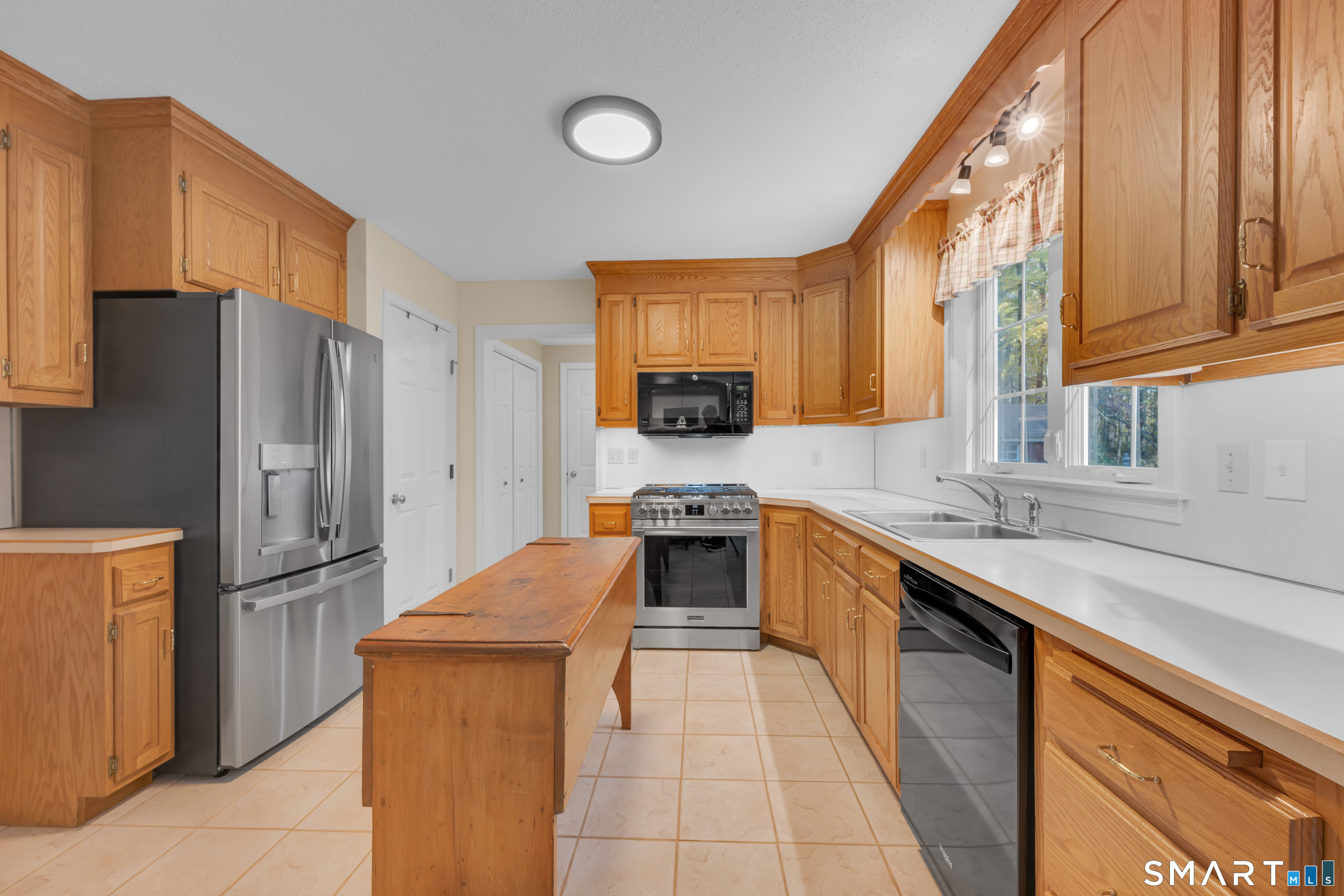 391 Squaw Hollow Road Ashford CT 06278