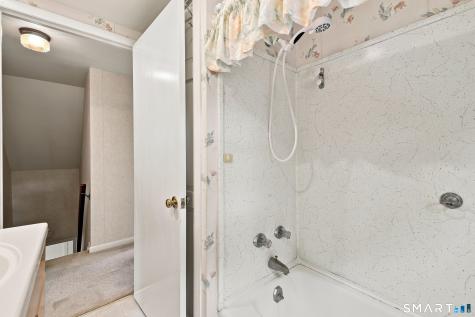 42 Oleary Drive Manchester CT 06040