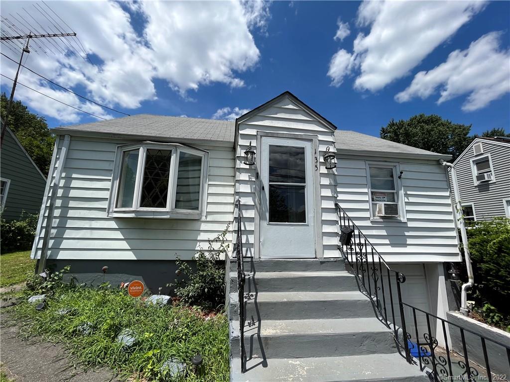 135 Carnegie Avenue Bridgeport CT 06610