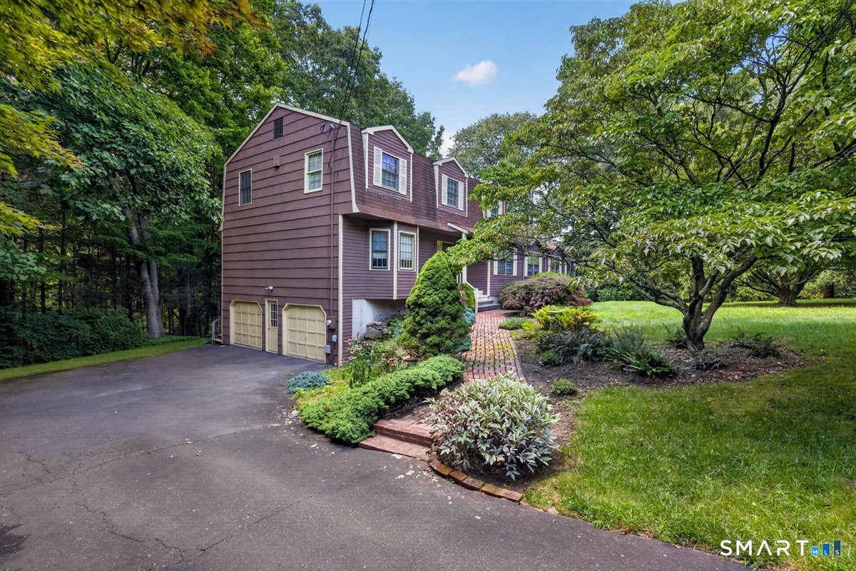 166 Thoreau Drive Shelton CT 06484