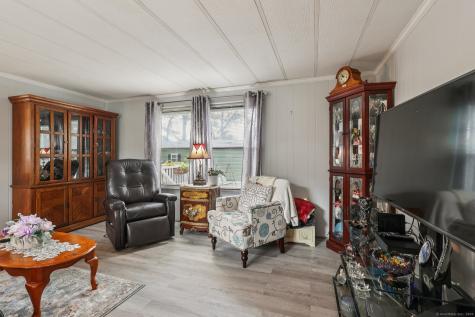 15 Stonewood Terrace Vernon CT 06066