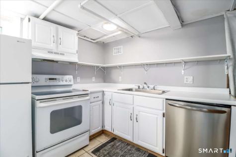 3 Ninth Avenue Danbury CT 06810