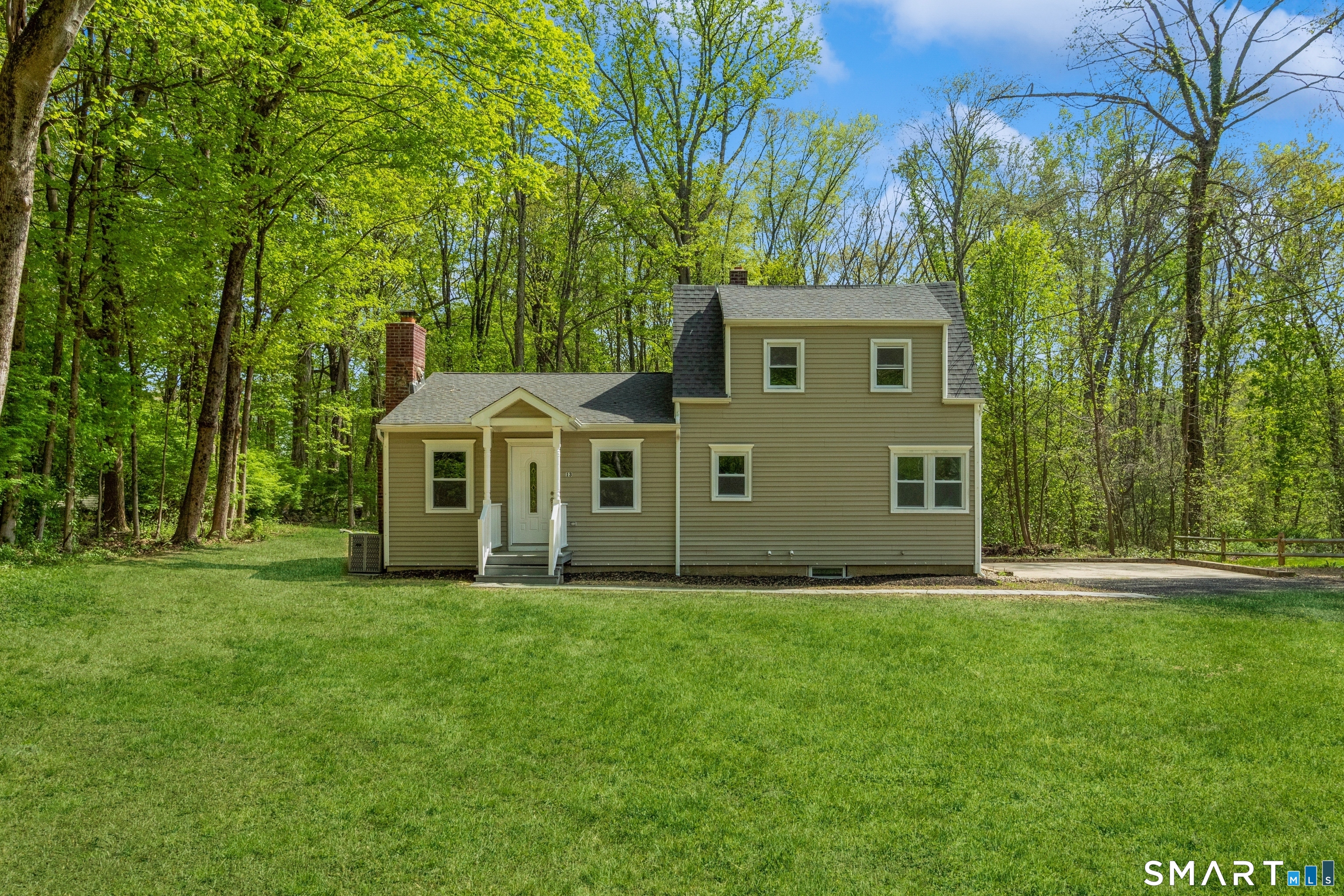 13 Jeanette Street Monroe CT 06468
