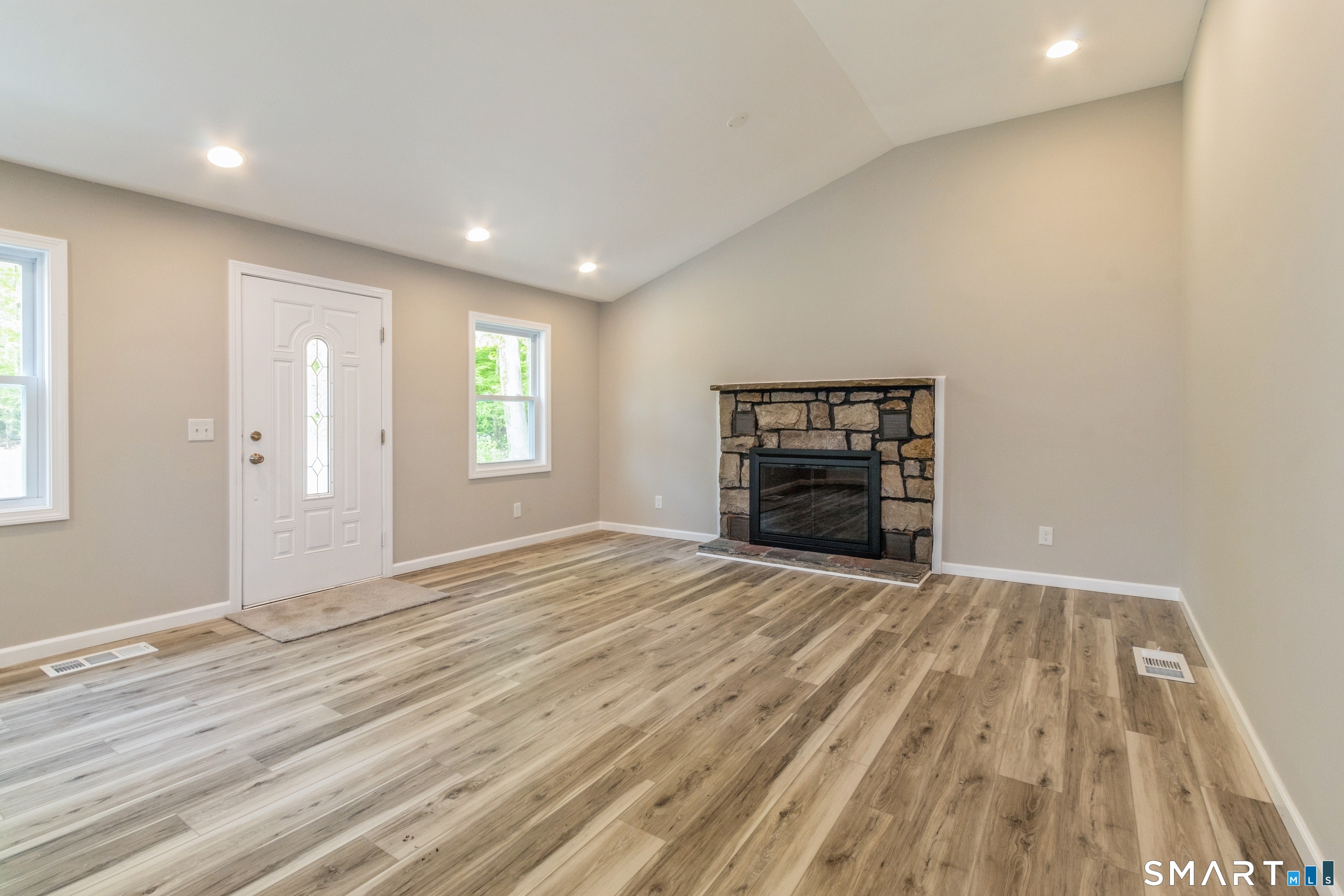 13 Jeanette Street Monroe CT 06468