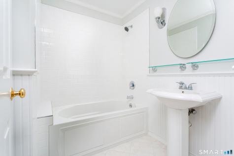 42 Woodledge Road Stamford CT 06907