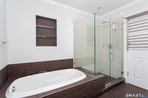 42 Woodledge Road Stamford CT 06907