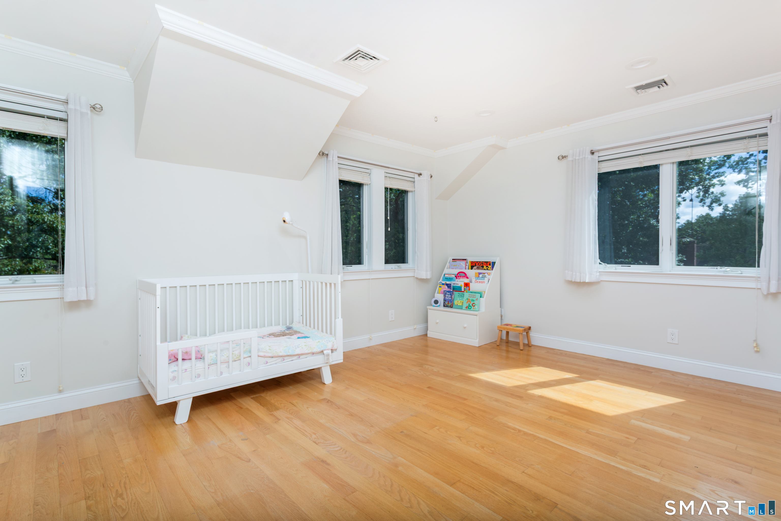 42 Woodledge Road Stamford CT 06907