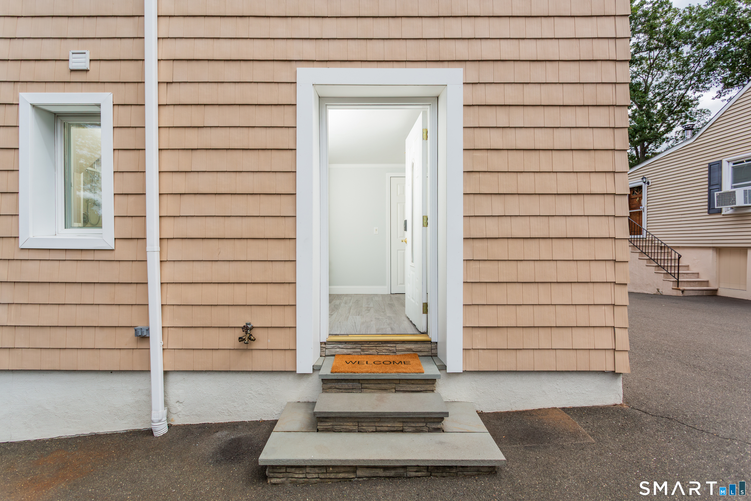 42 Woodledge Road Stamford CT 06907