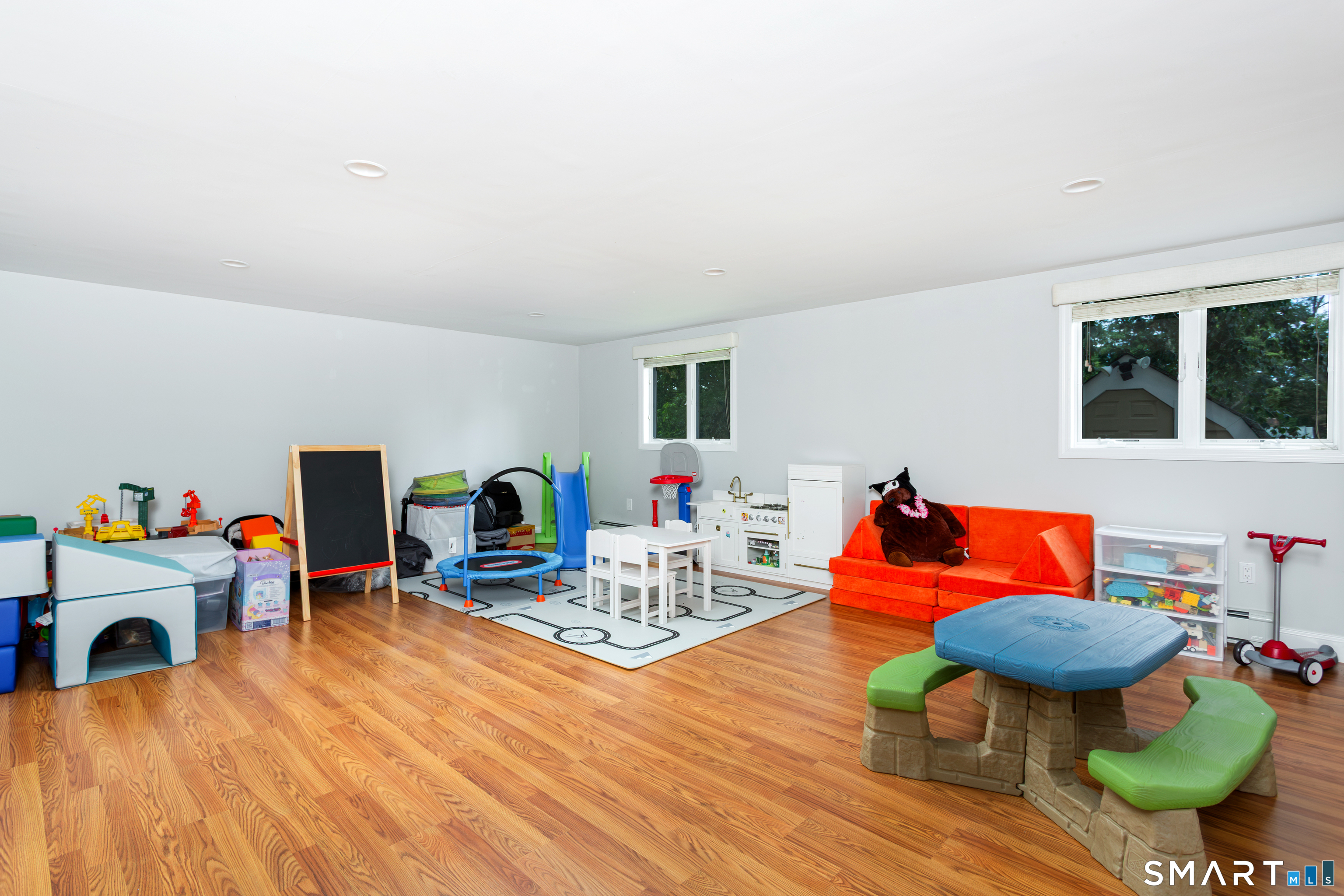 42 Woodledge Road Stamford CT 06907