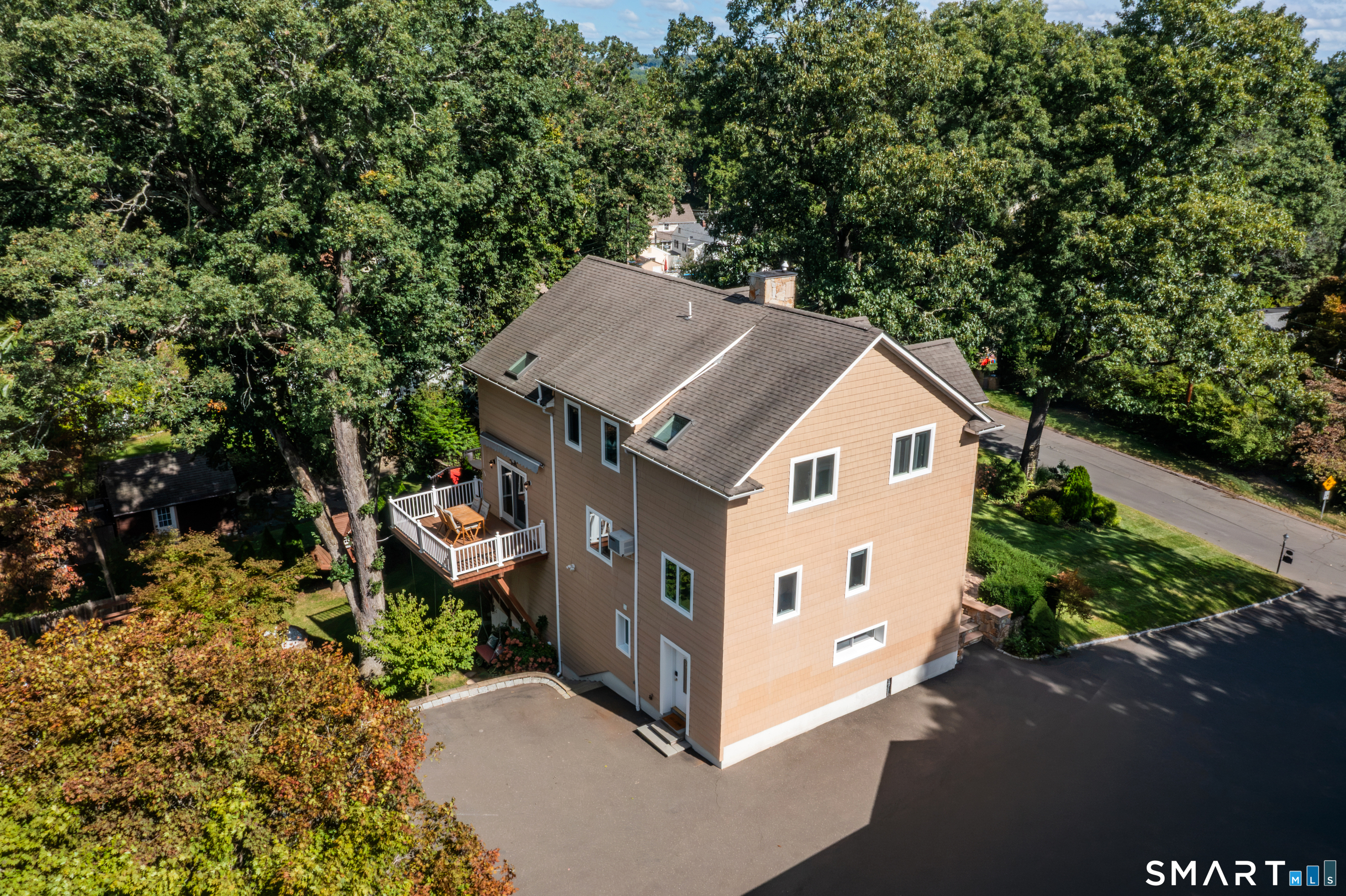 42 Woodledge Road Stamford CT 06907