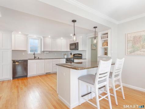 4 Jamaica Court East Haven CT 06512