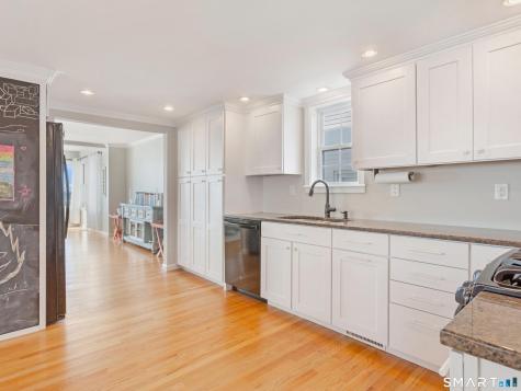 4 Jamaica Court East Haven CT 06512