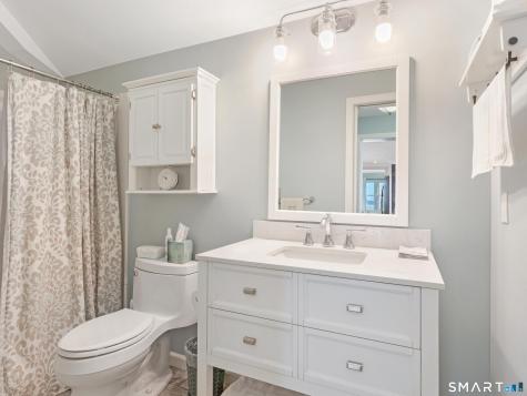4 Jamaica Court East Haven CT 06512