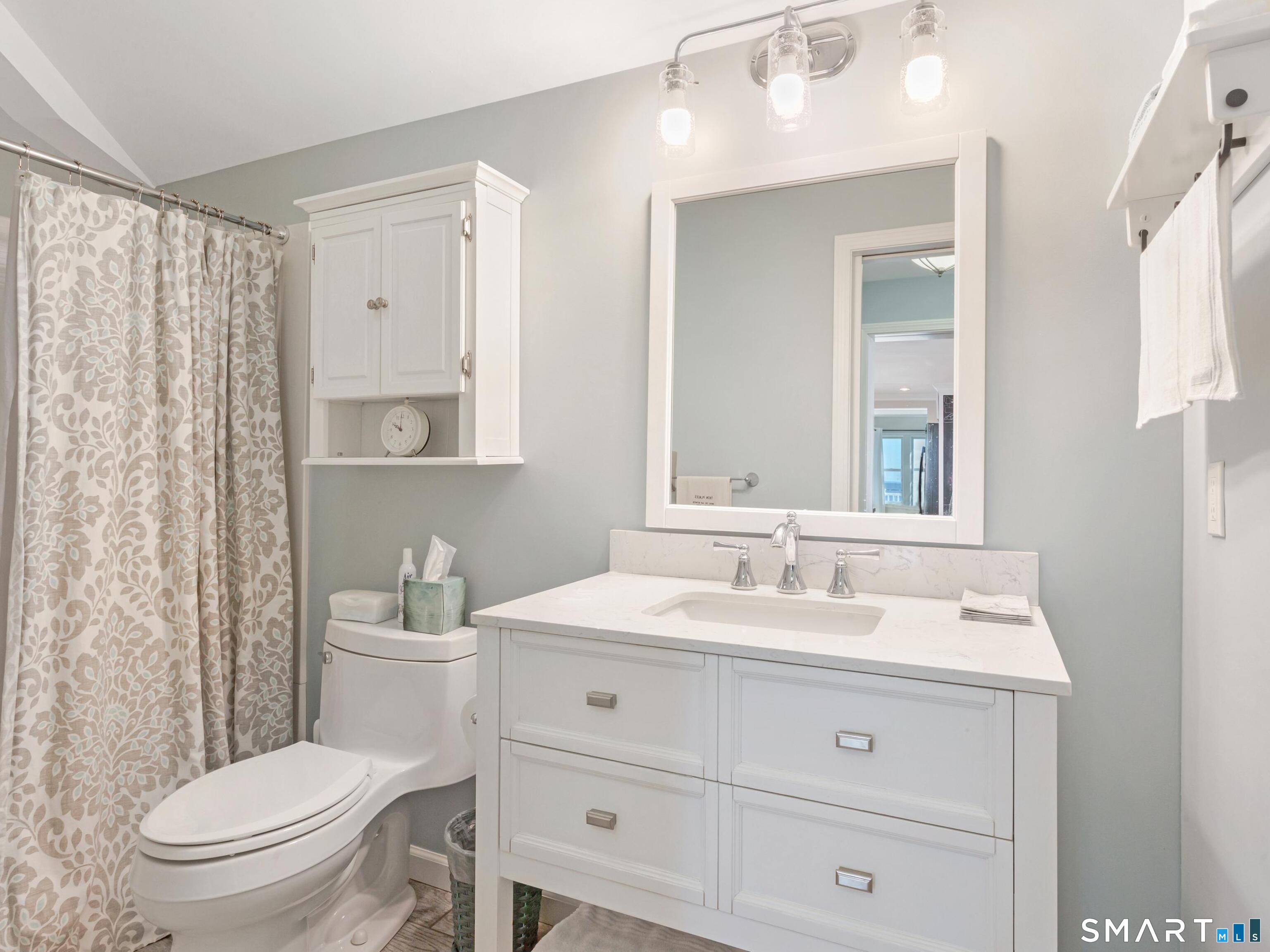 4 Jamaica Court East Haven CT 06512