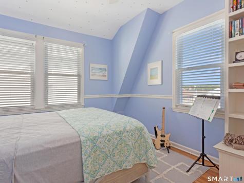 4 Jamaica Court East Haven CT 06512