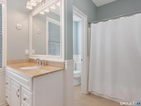 4 Jamaica Court East Haven CT 06512