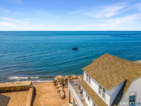 4 Jamaica Court East Haven CT 06512