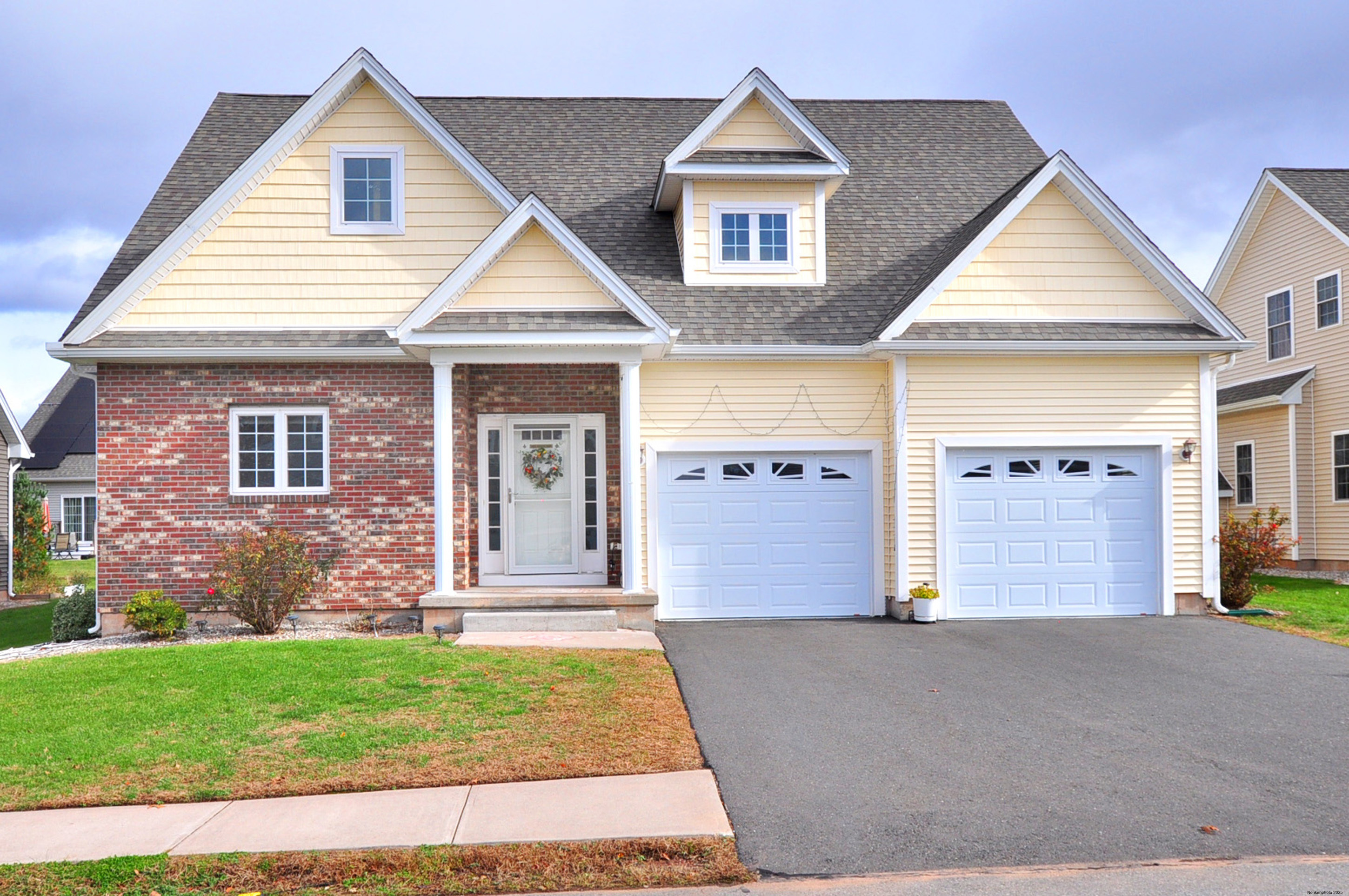 45 Windermere Village Road Ellington CT 06029