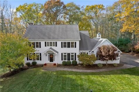 12 Carol Drive Essex CT 06442