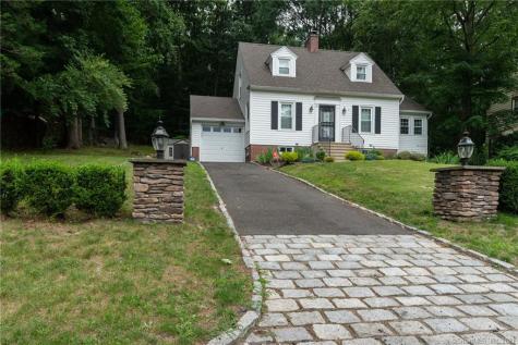 87 Briar Cliff Avenue Waterbury CT 06708