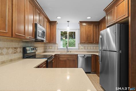122 Green Hill Lane Cheshire CT 06410