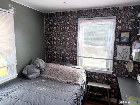 590 Vauxhall St Extension Waterford CT 06385