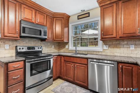 46 Little Brook Lane Newtown CT 06470