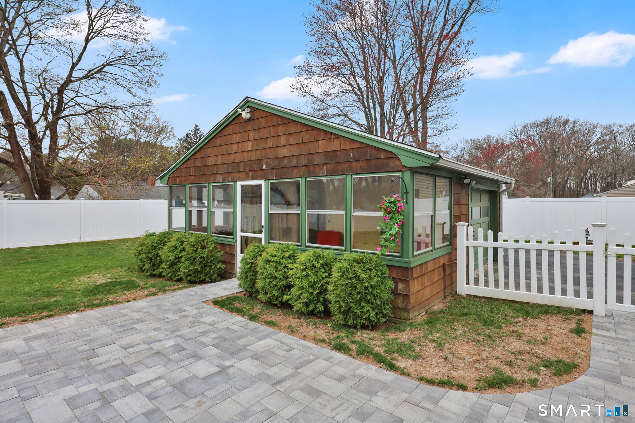 61 Linwood Drive East Hartford CT 06118