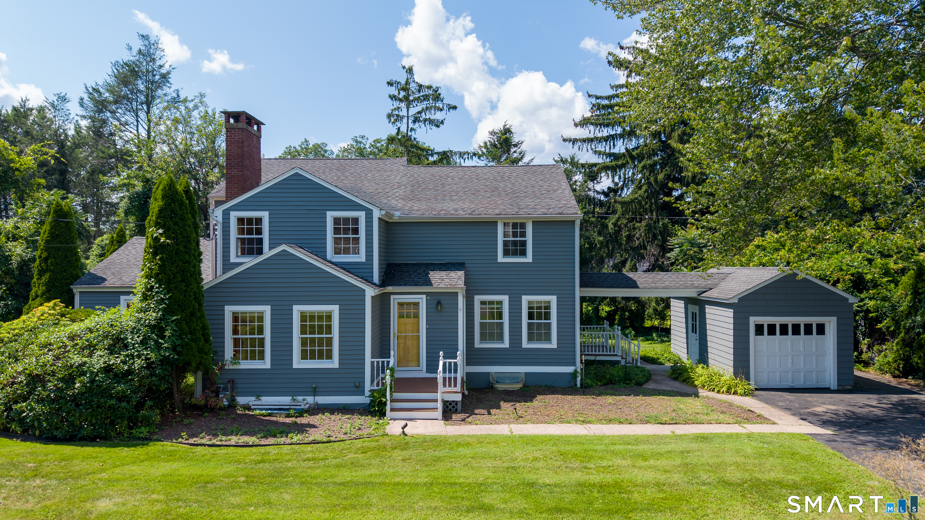 1690 Ridge Road North Haven CT 06473