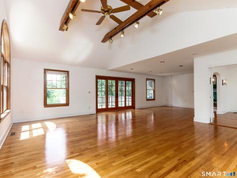 1690 Ridge Road North Haven CT 06473