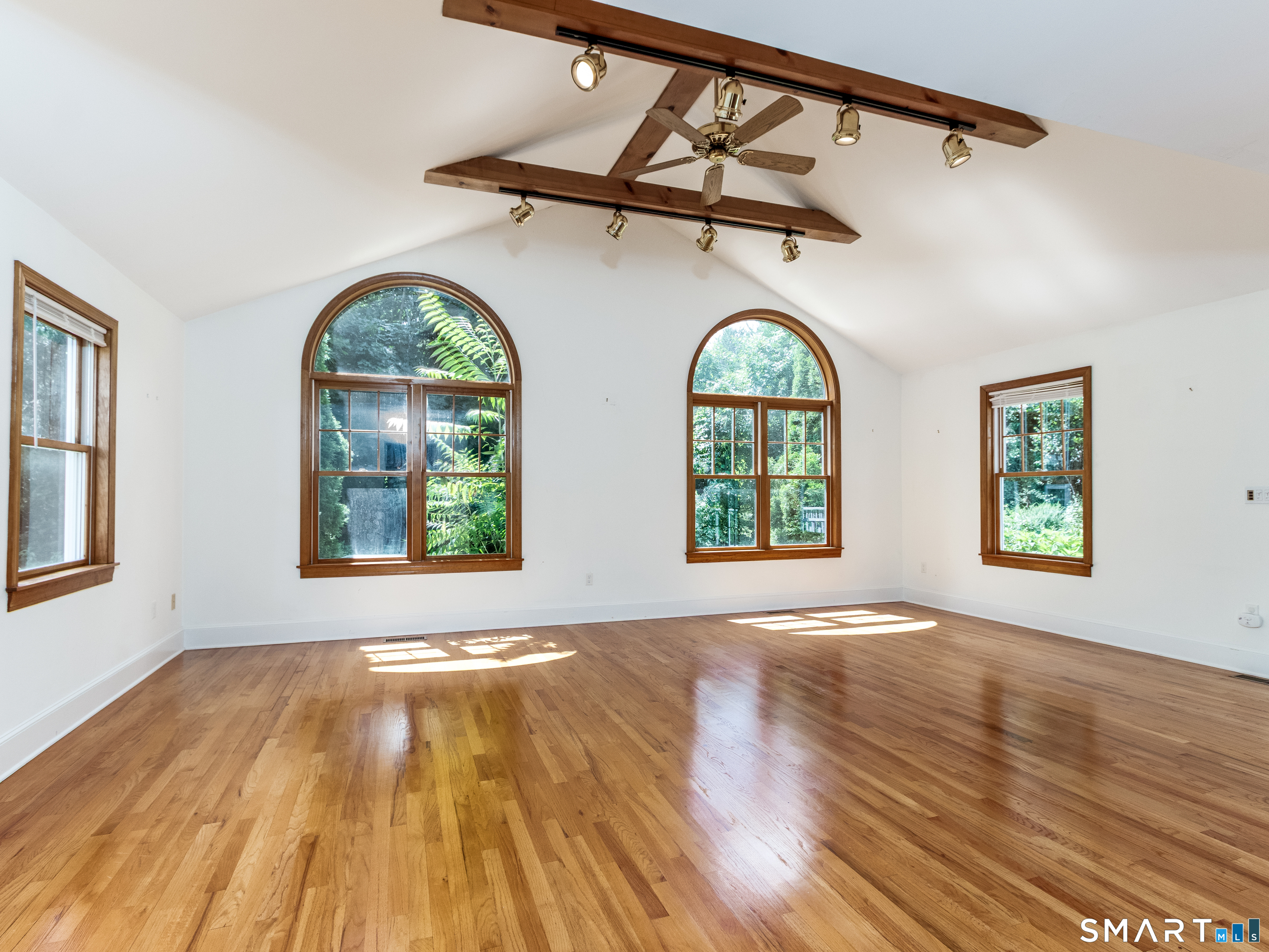 1690 Ridge Road North Haven CT 06473