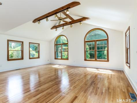 1690 Ridge Road North Haven CT 06473