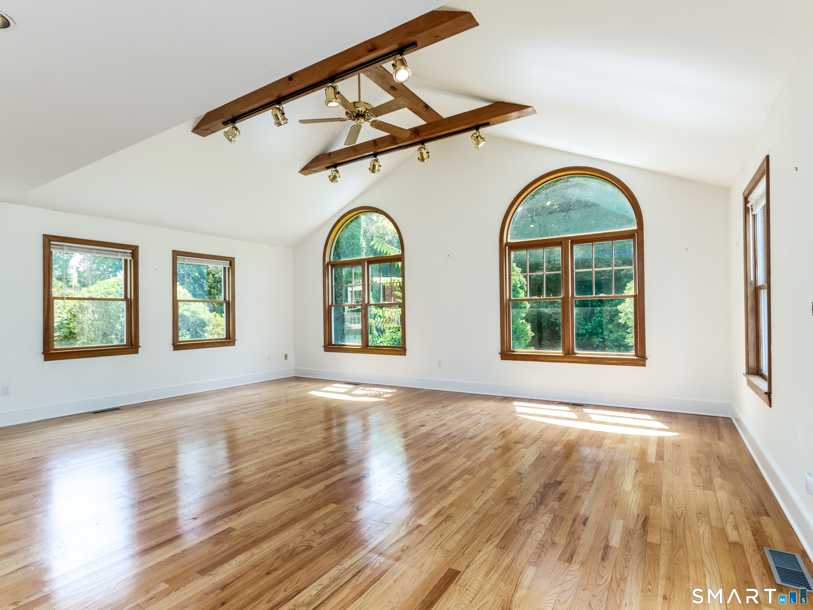 1690 Ridge Road North Haven CT 06473