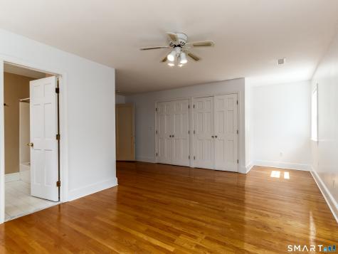 1690 Ridge Road North Haven CT 06473