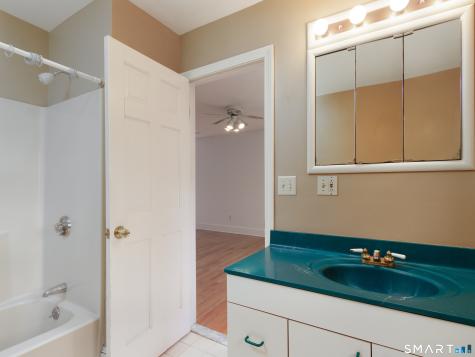 1690 Ridge Road North Haven CT 06473