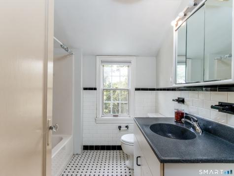 1690 Ridge Road North Haven CT 06473