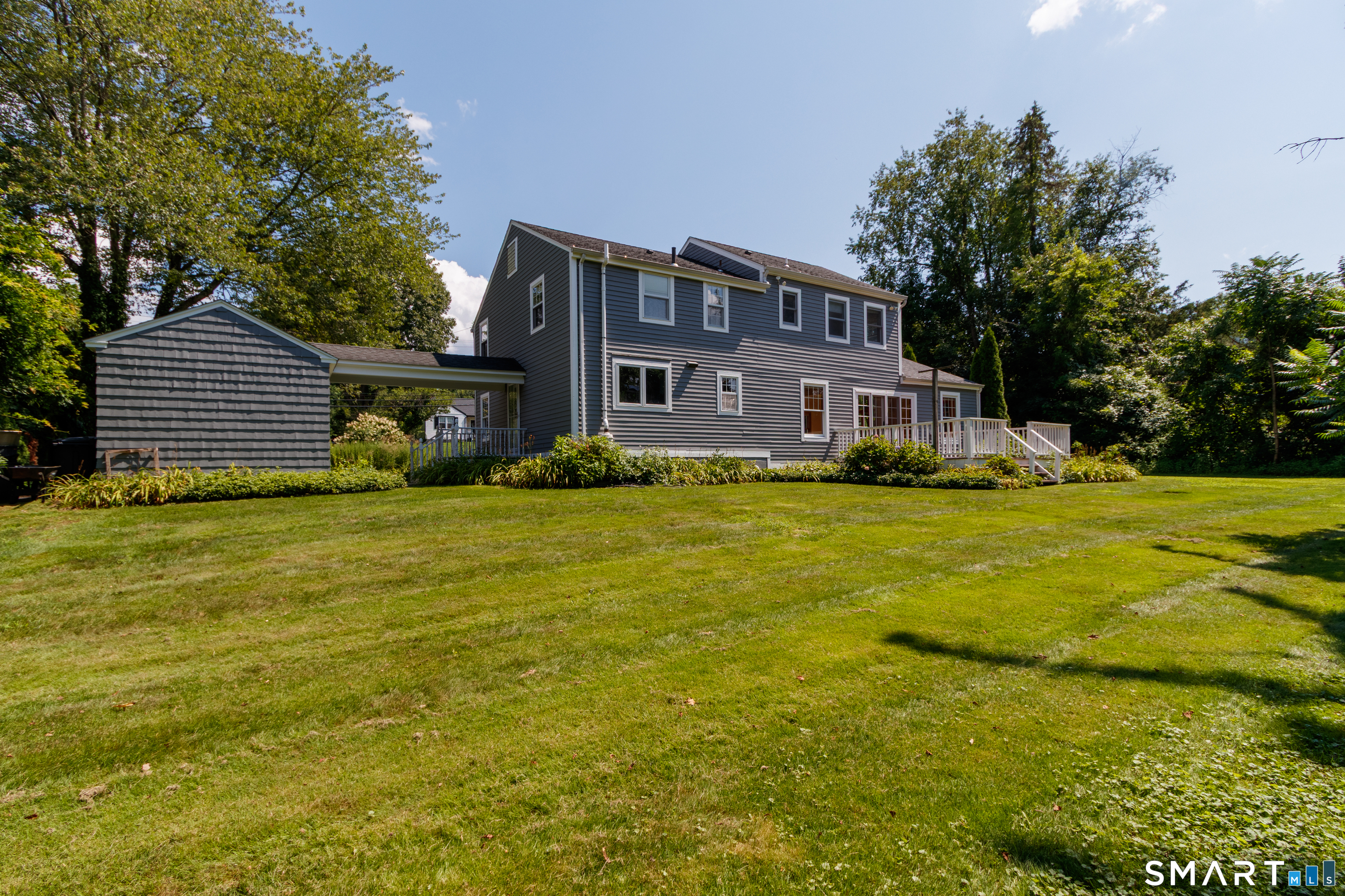 1690 Ridge Road North Haven CT 06473