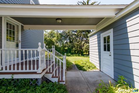 1690 Ridge Road North Haven CT 06473