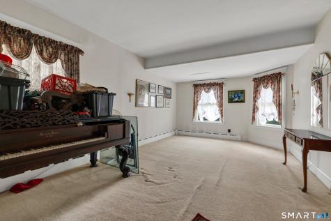 445 Farmington Avenue Waterbury CT 06710