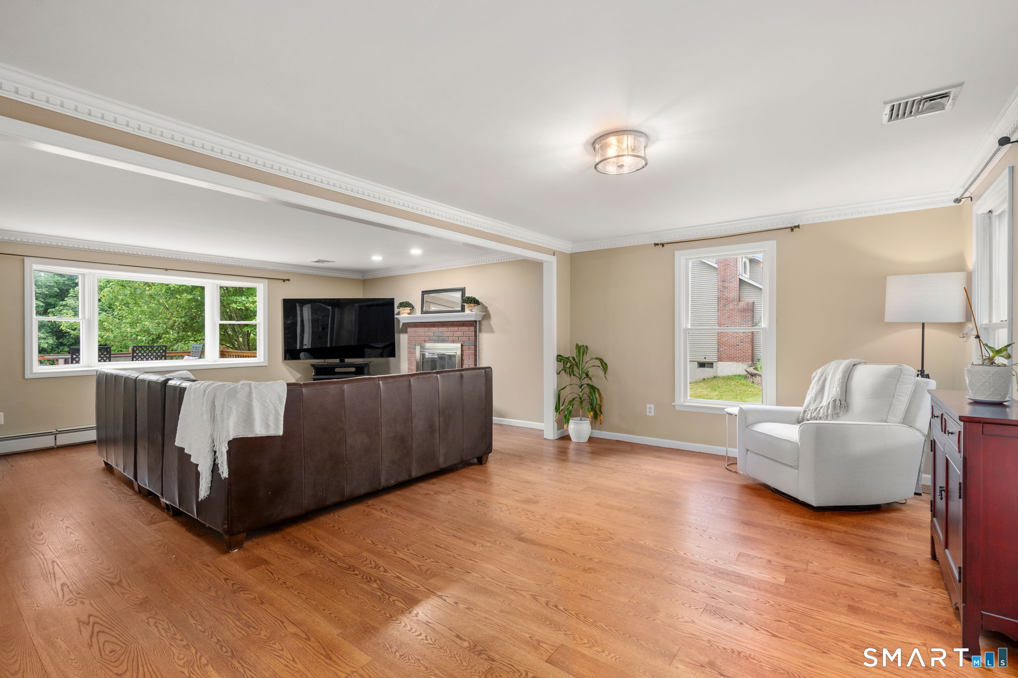 25 Vincent Circle South Windsor CT 06074