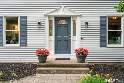 25 Vincent Circle South Windsor CT 06074