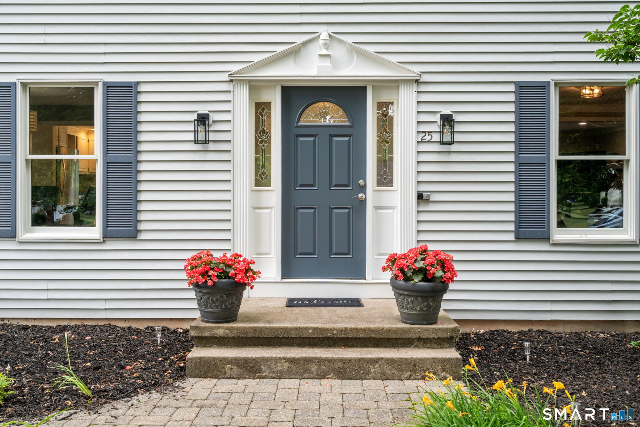 25 Vincent Circle South Windsor CT 06074