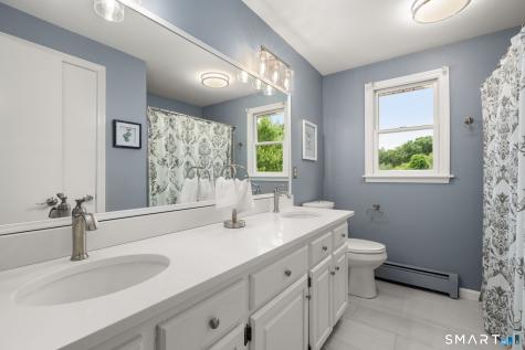 25 Vincent Circle South Windsor CT 06074