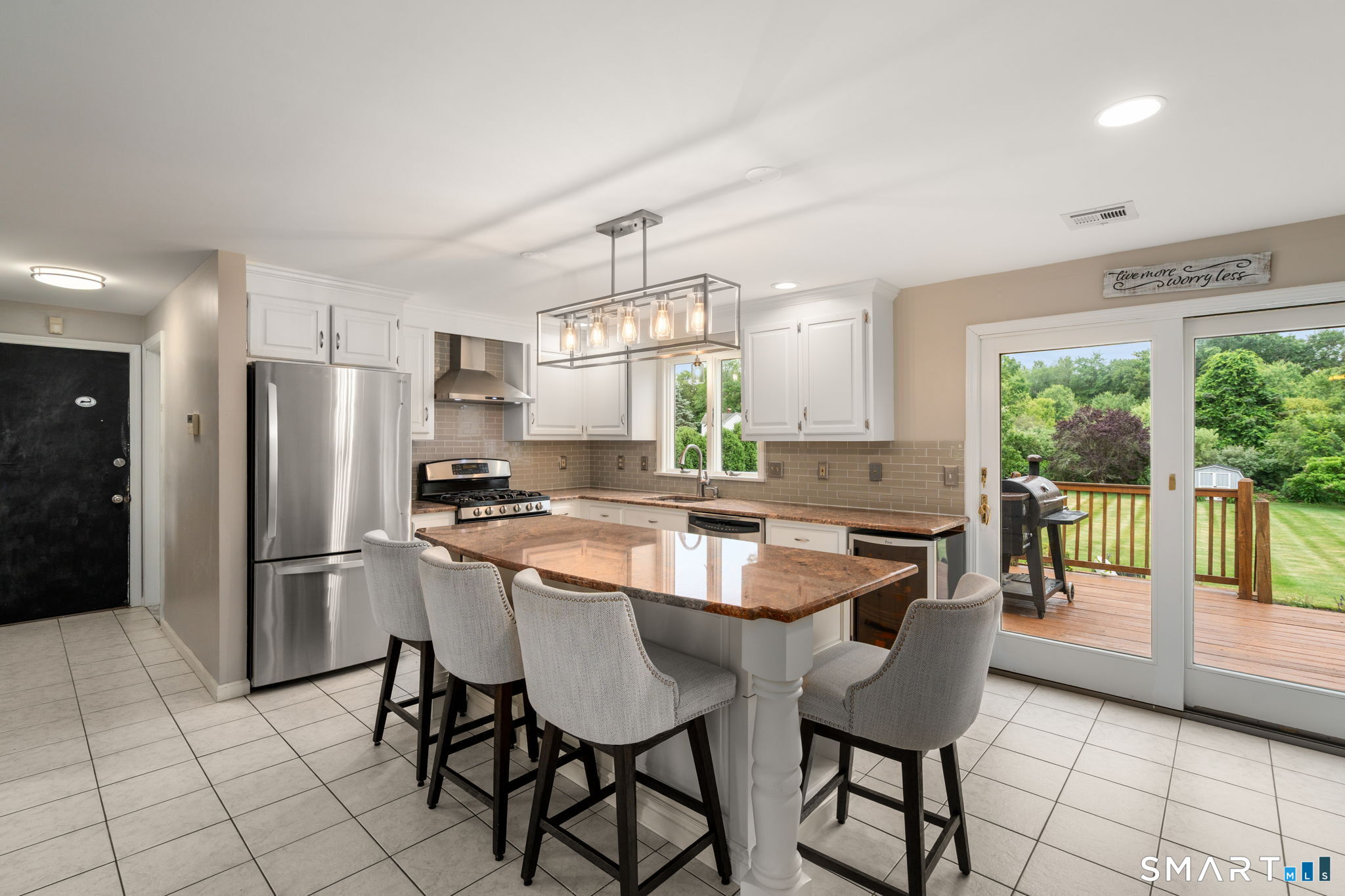 25 Vincent Circle South Windsor CT 06074