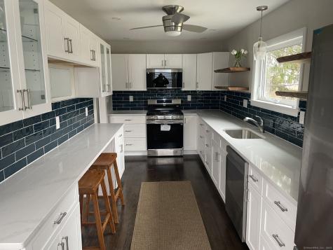 324 Maple Street Branford CT 06405