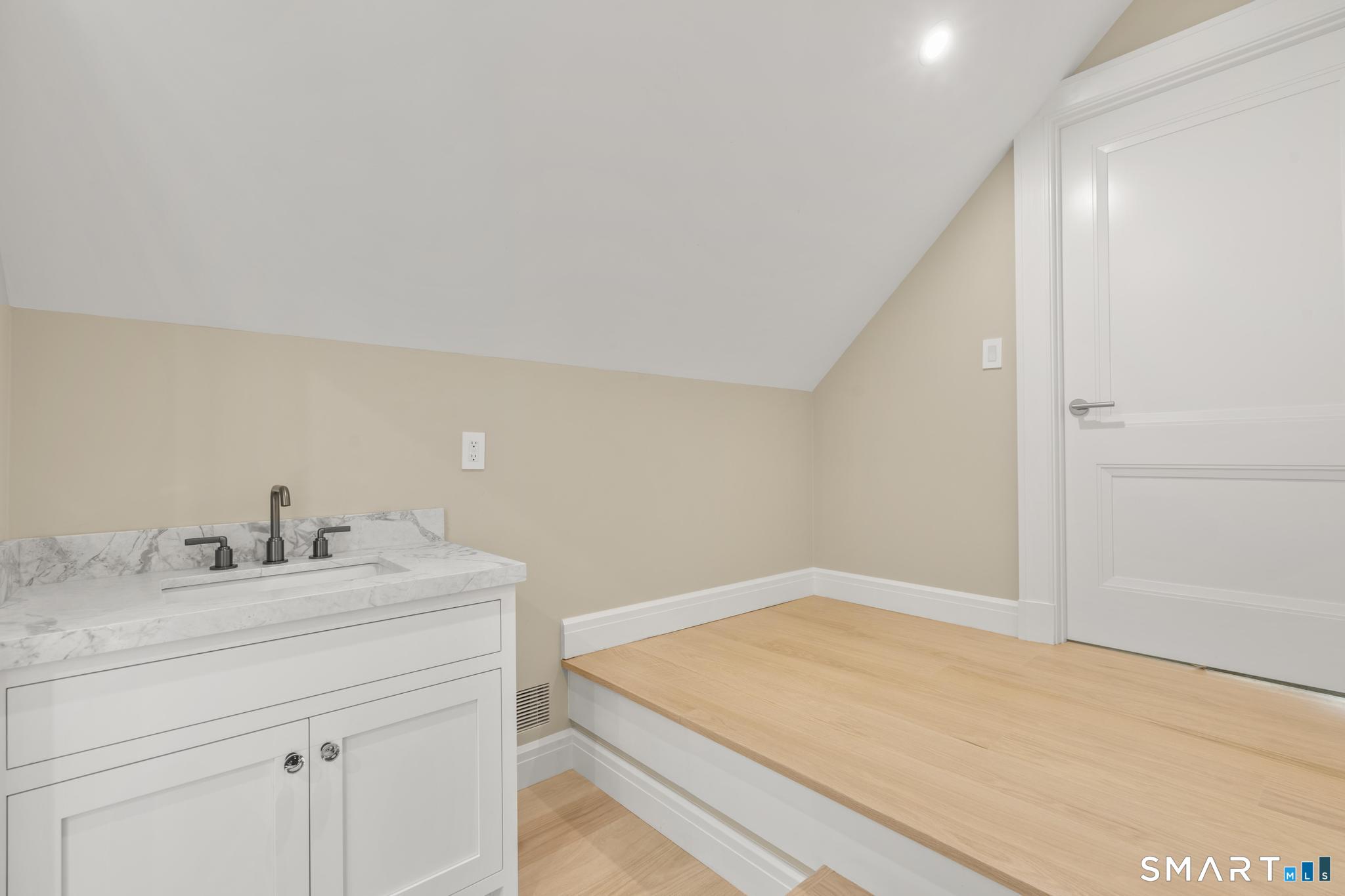 48 Old Farm Road Wilton CT 06897
