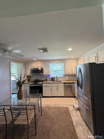 204 Willowcrest Drive Windsor CT 06095