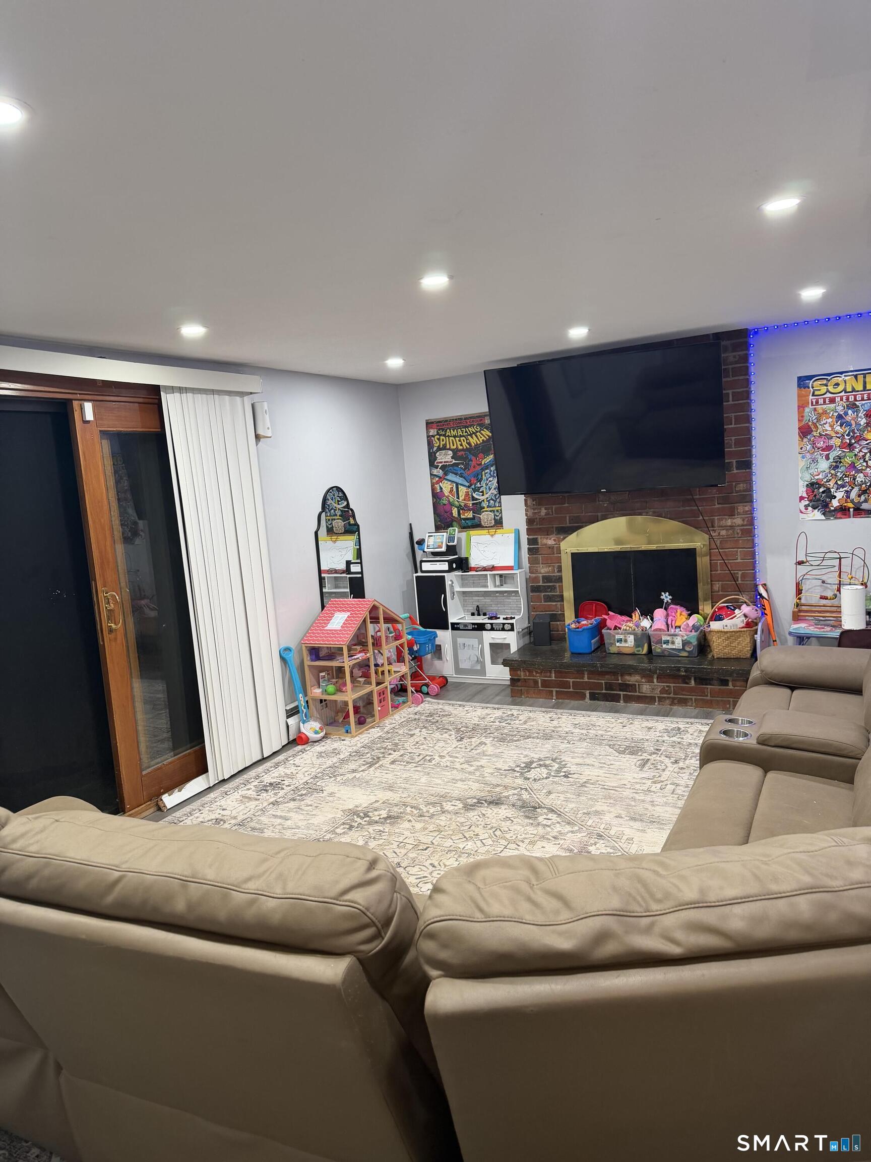 204 Willowcrest Drive Windsor CT 06095